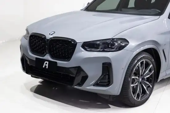 BMW-X4-2022