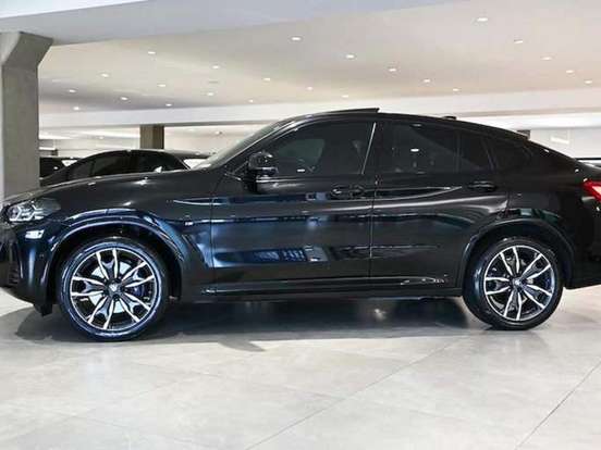 BMW-X4-2025