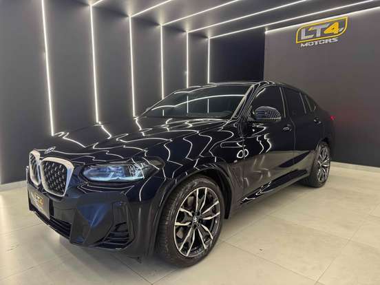 BMW-X4-2022