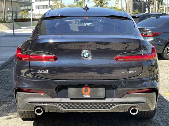 BMW-X4-2021