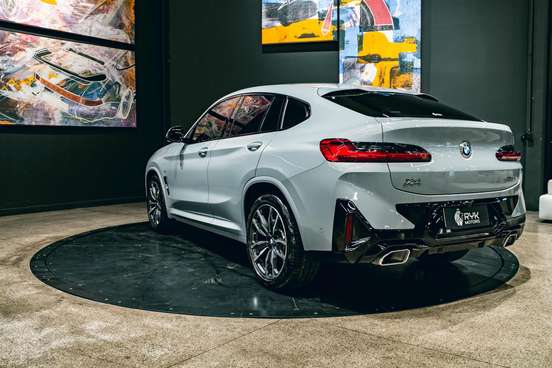 BMW-X4-2024