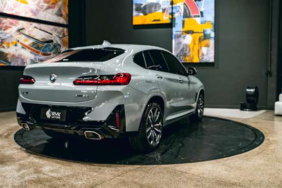BMW-X4-2024