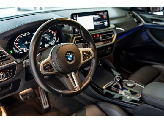 BMW-X4-2022