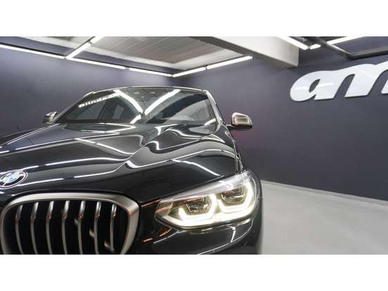 BMW-X4-2019