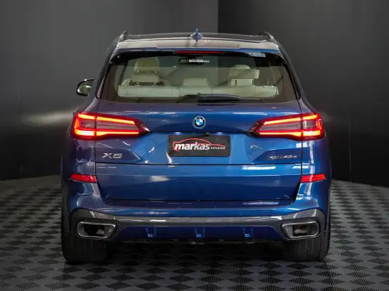 BMW-X5-3.0 I6 TURBO HÍBRIDO XDRIVE45E M SPORT AUTOMÁTICO BMW-X5-2022