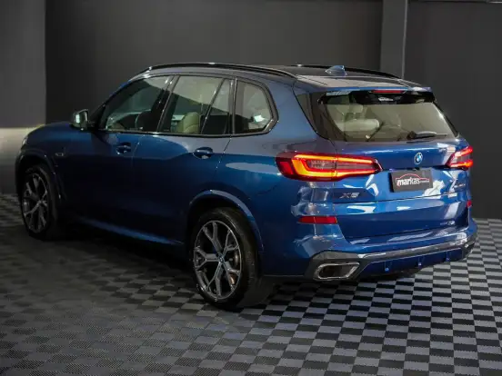 BMW-X5-3.0 I6 TURBO HÍBRIDO XDRIVE45E M SPORT AUTOMÁTICO BMW-X5-2022