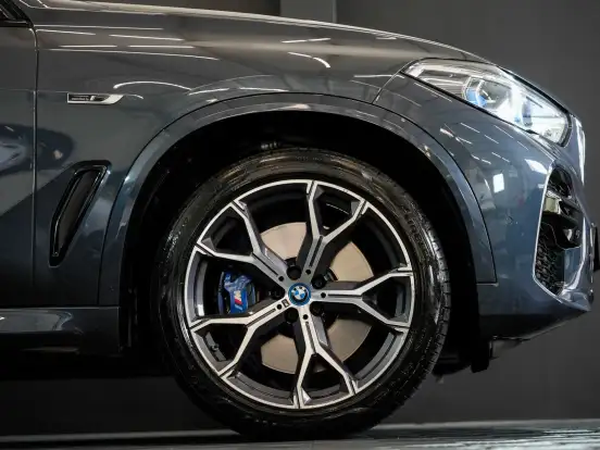 BMW-X5-3.0 I6 TURBO HÍBRIDO XDRIVE45E M SPORT AUTOMÁTICO BMW-X5-2022