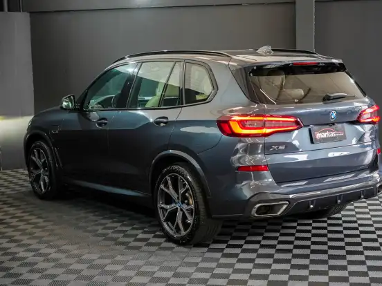 BMW-X5-3.0 I6 TURBO HÍBRIDO XDRIVE45E M SPORT AUTOMÁTICO BMW-X5-2022