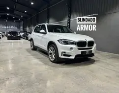 BMW X5 3.0 4X4 30D I6 TURBO DIESEL 4P AUTOMÁTICO BMW X5 3.0 4X4 30D I6 TURBO DIESEL 4P AUTOMÁTICO