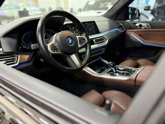 BMW-X5-2022