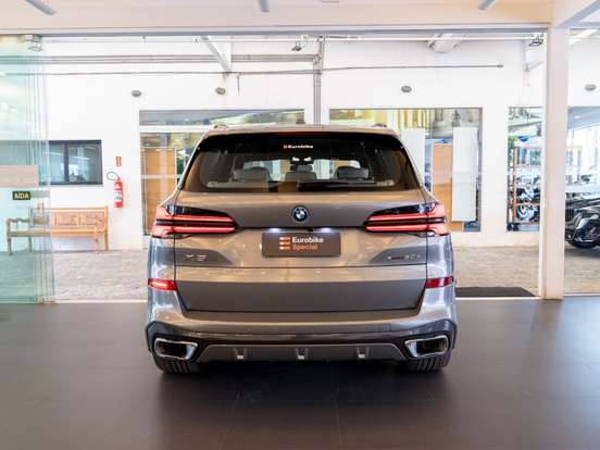 BMW-X5-3.0 I6 TURBO HÍBRIDO XDRIVE50E M SPORT AUTOMÁTICO BMW-X5-2025