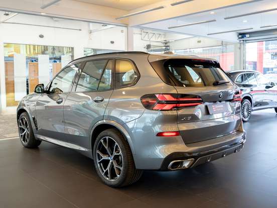 BMW-X5-3.0 I6 TURBO HÍBRIDO XDRIVE50E M SPORT AUTOMÁTICO BMW-X5-2025