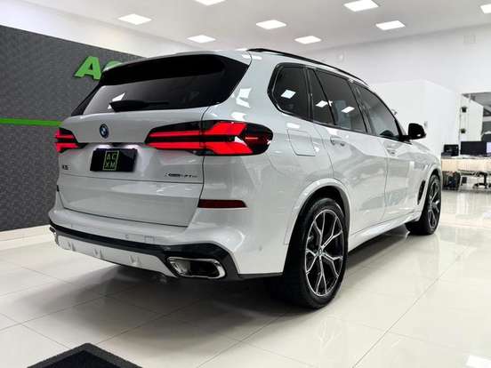 BMW-X5-2025