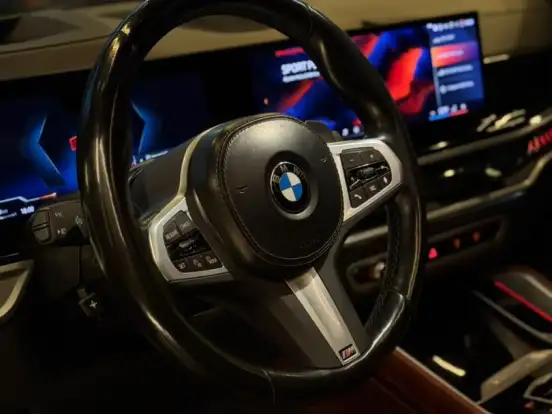 BMW-X6-3.0 TWINPOWER GASOLINA XDRIVE40I M SPORT AUTOMÁTICO BMW-X6-2023