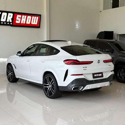 BMW-X6-2021