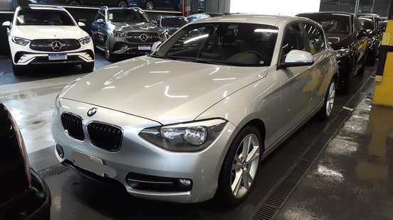 BMW-118i-2012