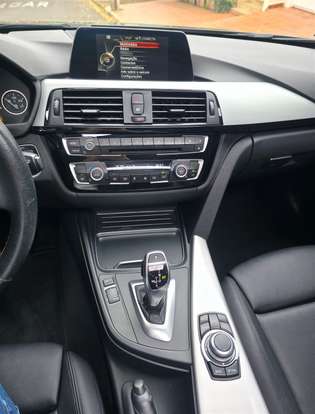 BMW-320i-2017