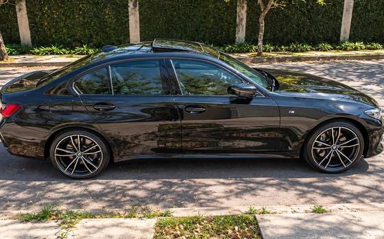 BMW 330e 2.0 16V TURBO HÍBRIDO M SPORT AUTOMÁTICO