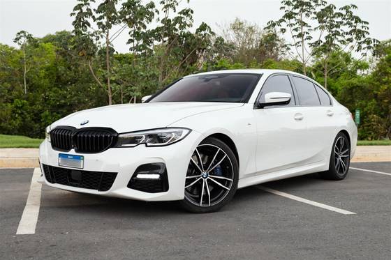 BMW 330i 2.0 16V TURBO GASOLINA M SPORT AUTOMÁTICO