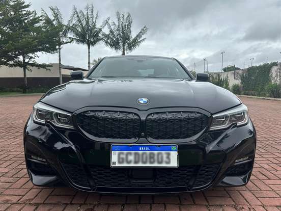 BMW-330i-2019