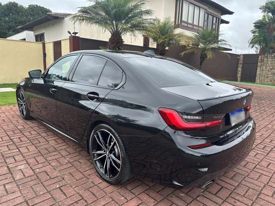 BMW-330i-2019