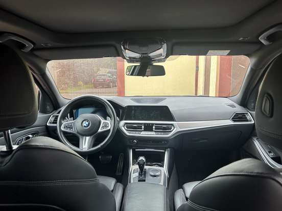 BMW-330i-2.0 16V TURBO GASOLINA M SPORT AUTOMÁTICO BMW-330i-2019
