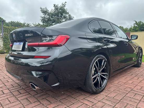 BMW-330i-2019