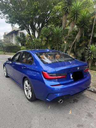 BMW-330i-2019