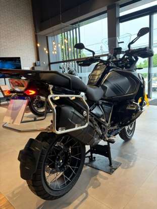 BMW-R 1250 GS ADVENTURE TRIPLE BLACK-2024
