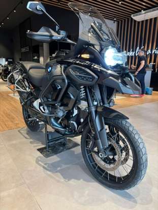 BMW-R 1250 GS ADVENTURE TRIPLE BLACK-2024