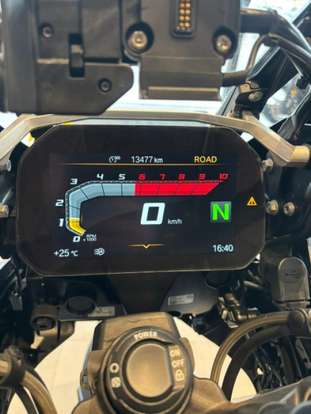 BMW-R 1250 GS ADVENTURE TRIPLE BLACK-2024