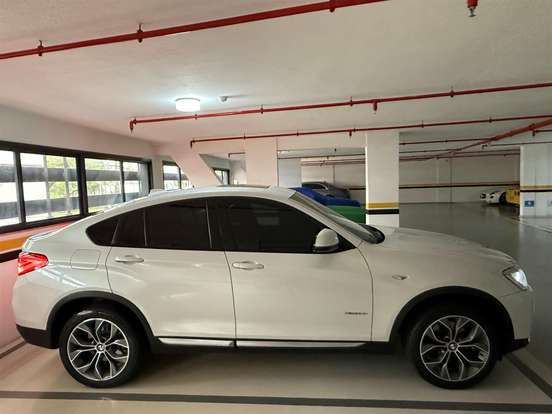 BMW-X4-2015