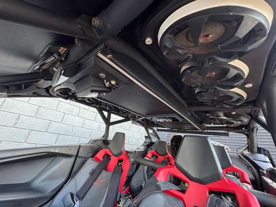 CAN-AM-MAVERICK R MAX X TURBO-2025