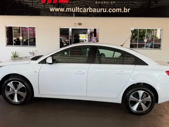 CHEVROLET-CRUZE-1.8 LT 16V FLEX 4P AUTOMÁTICO CHEVROLET-CRUZE-2013