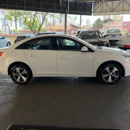CHEVROLET-CRUZE-2013