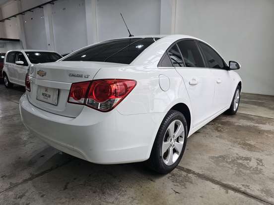CHEVROLET-CRUZE-2013