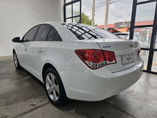 CHEVROLET-CRUZE-2013