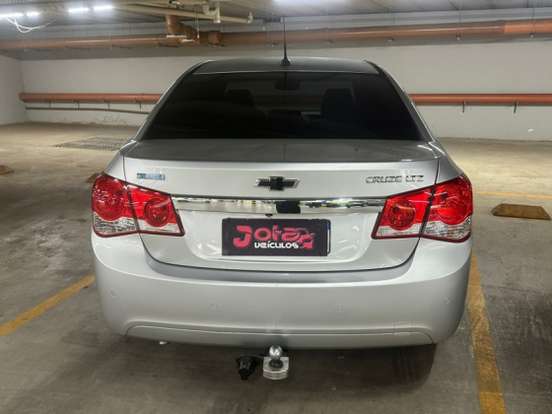 CHEVROLET-CRUZE-2013