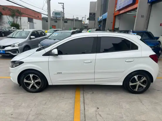 CHEVROLET-ONIX-1.4 MPFI LTZ 8V FLEX 4P AUTOMÁTICO CHEVROLET-ONIX-2017