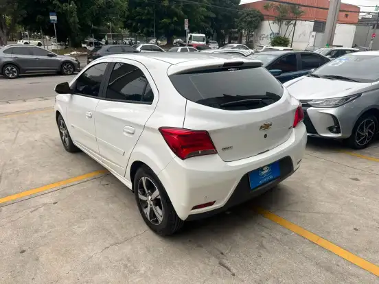 CHEVROLET-ONIX-1.4 MPFI LTZ 8V FLEX 4P AUTOMÁTICO CHEVROLET-ONIX-2017
