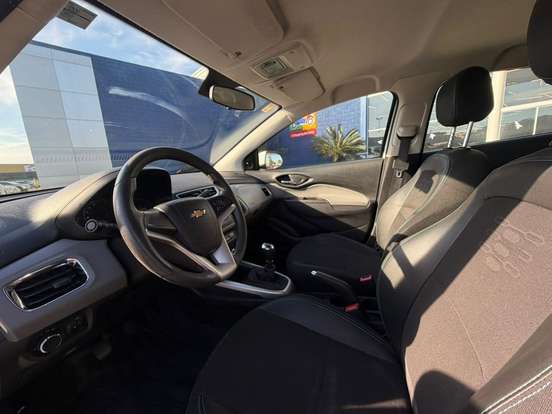 CHEVROLET-ONIX-2019