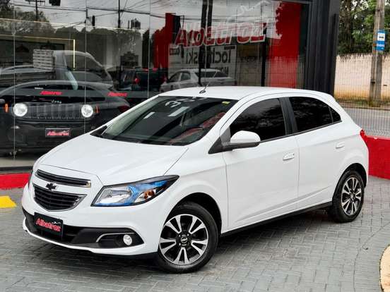 CHEVROLET-ONIX-2014