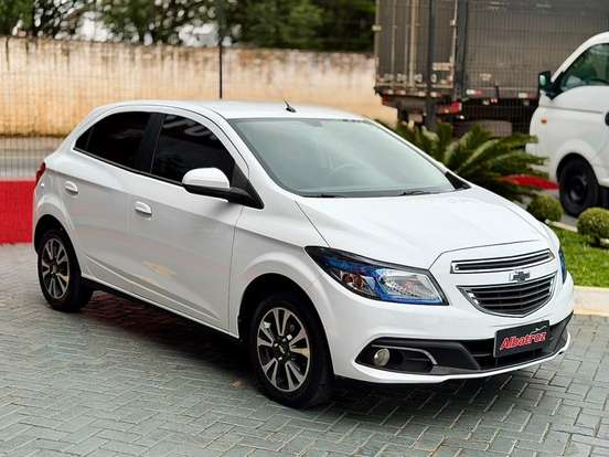 CHEVROLET-ONIX-2014