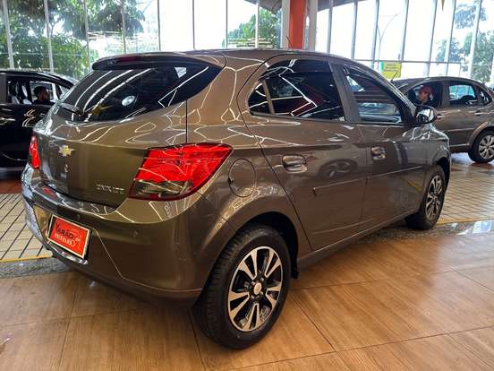 CHEVROLET-ONIX-2013