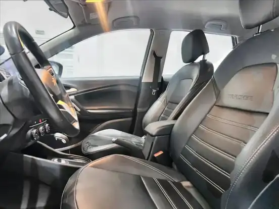 CHEVROLET-TRACKER-2022