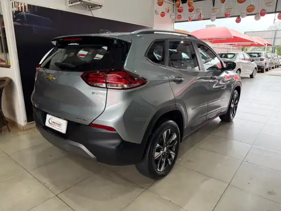 CHEVROLET-TRACKER-2023