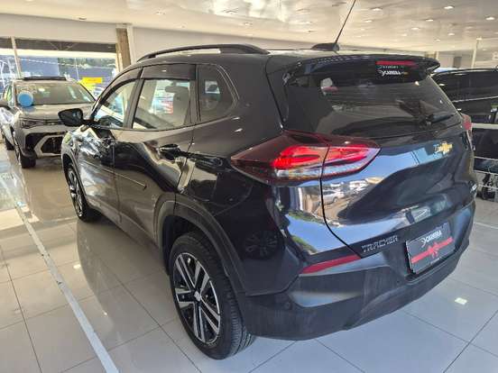 CHEVROLET-TRACKER-2024
