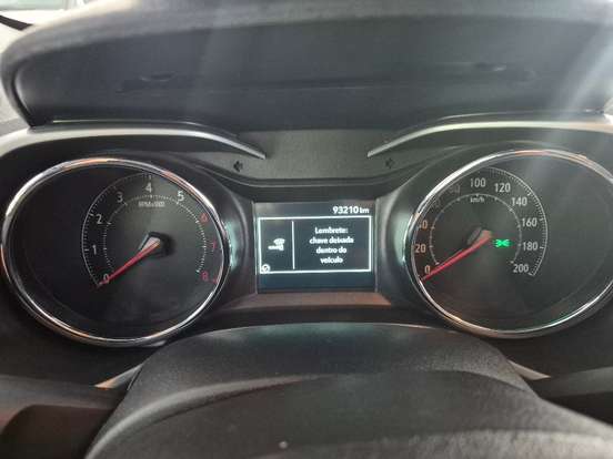 CHEVROLET-TRACKER-2024