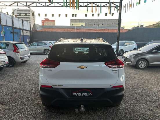 CHEVROLET-TRACKER-2021