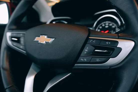 CHEVROLET-TRACKER-2024